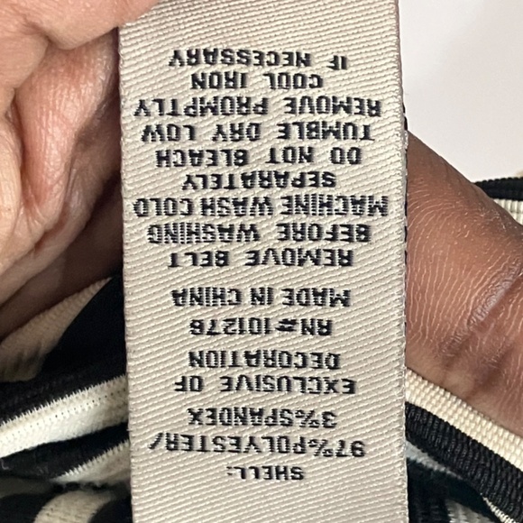 Black and white Y2K fit and flare - Picture 11 of 12